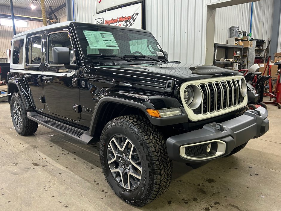 2026 Jeep Wrangler 4-Door SAHARA in Barrhead, Alberta