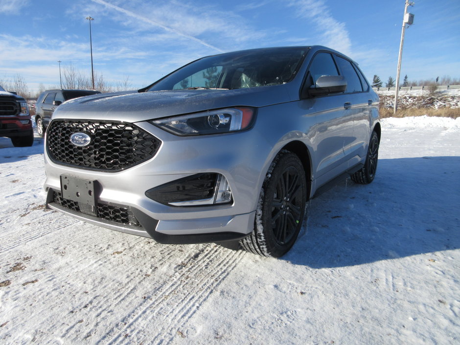 2024 Ford Edge ST Line in North Bay, Ontario - w940px