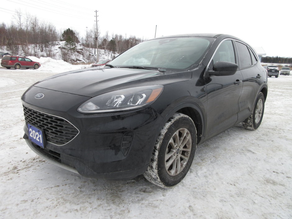 2021 Ford Escape SE AWD ADVANCETRAC W/  ROLL STABILITY CONTROL in North Bay, Ontario - w940px