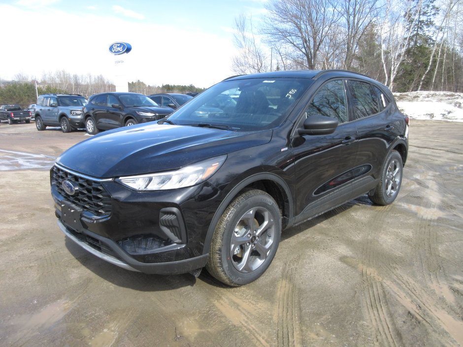 Ford Escape ST-Line 2025 à North Bay, Ontario - w940px