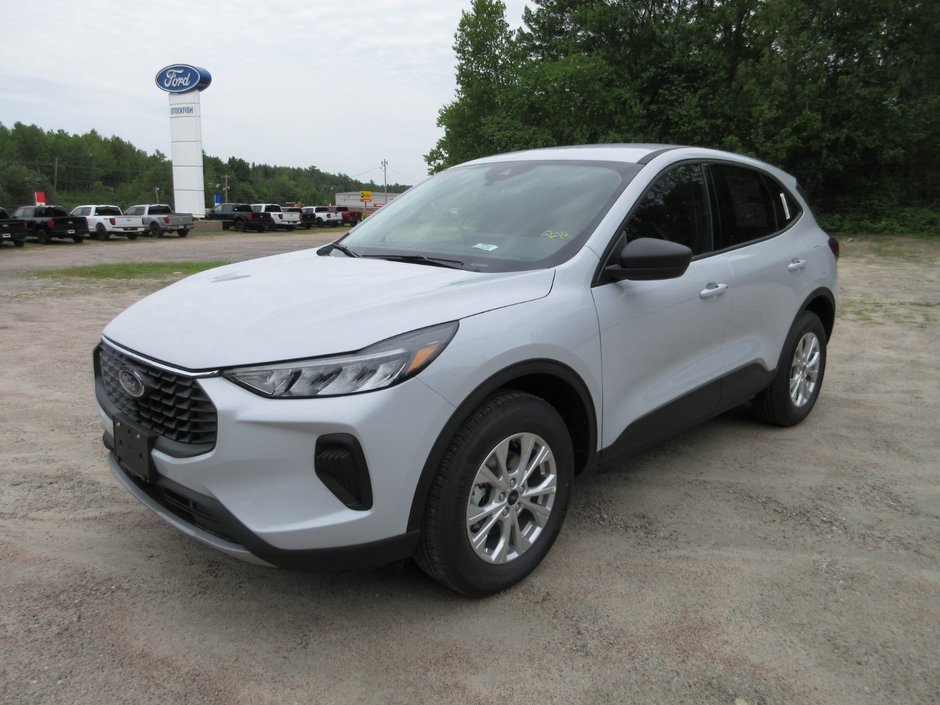 2025 Ford Escape Active in North Bay, Ontario - w940px
