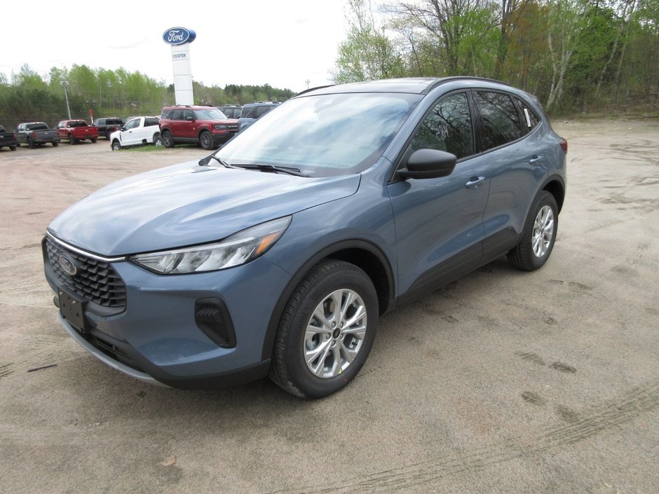 Ford Escape Active 2025 à North Bay, Ontario - w940px