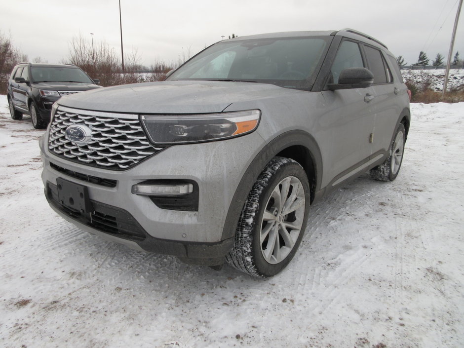 2023 Ford Explorer Platinum in North Bay, Ontario - w940px