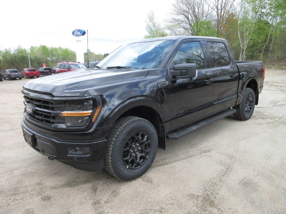 2025 Ford F-150 XLT in North Bay, Ontario - w940px