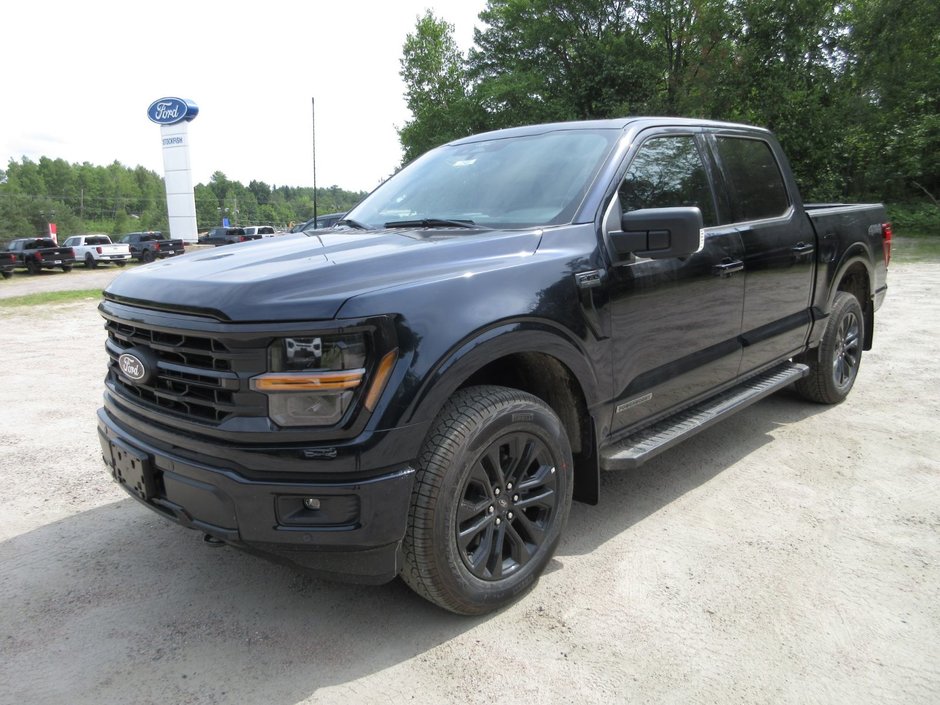 2025 Ford F-150 XLT in North Bay, Ontario - w940px