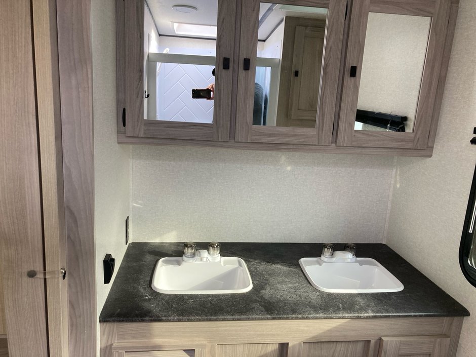 2024 Coachmen Northern Spirit 2565FK-10