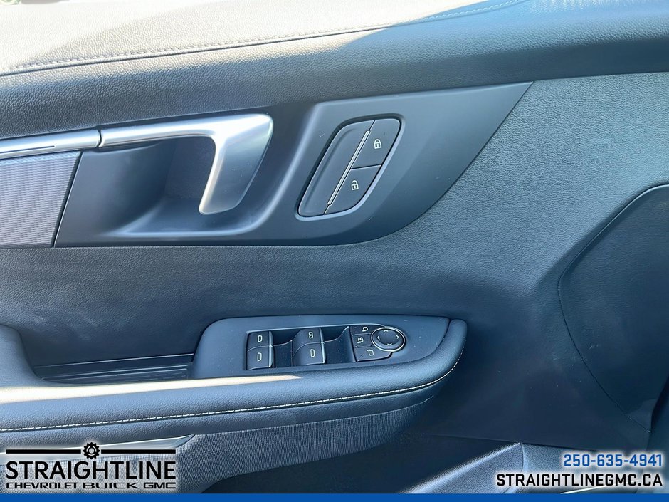 2025 Buick Enclave Sport Touring-18