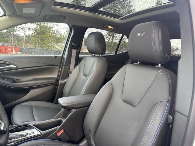 2025 Buick Encore GX Sport Touring-12