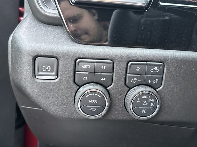 2025 Chevrolet Silverado 1500 RST-13