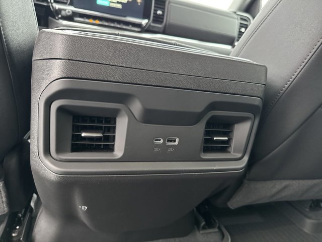 2025 Chevrolet Silverado 1500 RST-8