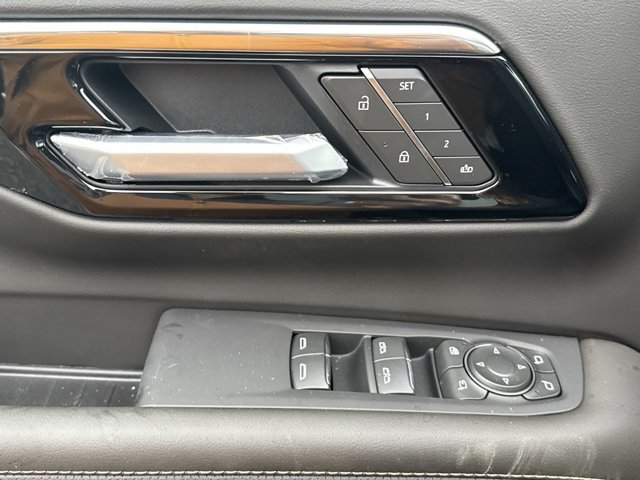 2025 Chevrolet Suburban Premier-11