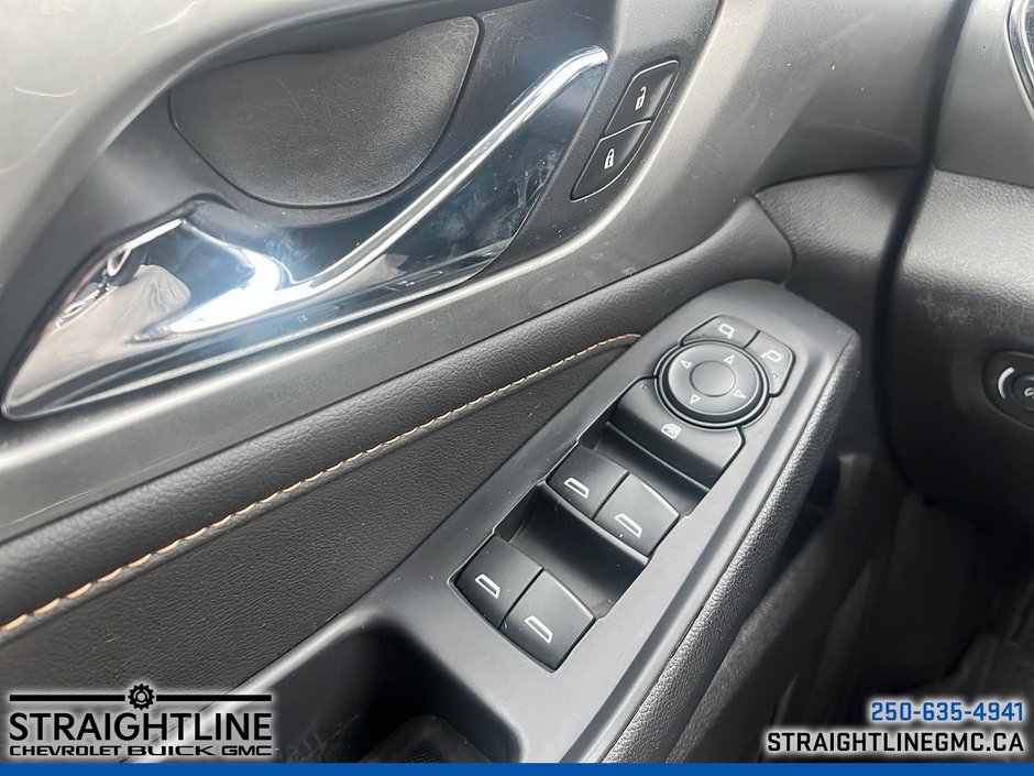 2021 Chevrolet Traverse LS-18