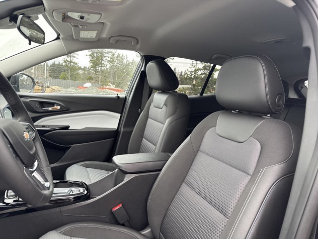2025 Chevrolet Trax LT-11