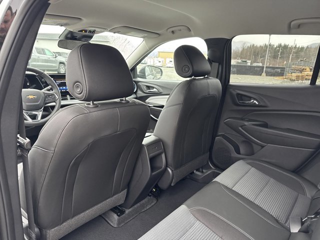 2025 Chevrolet Trax LT-8