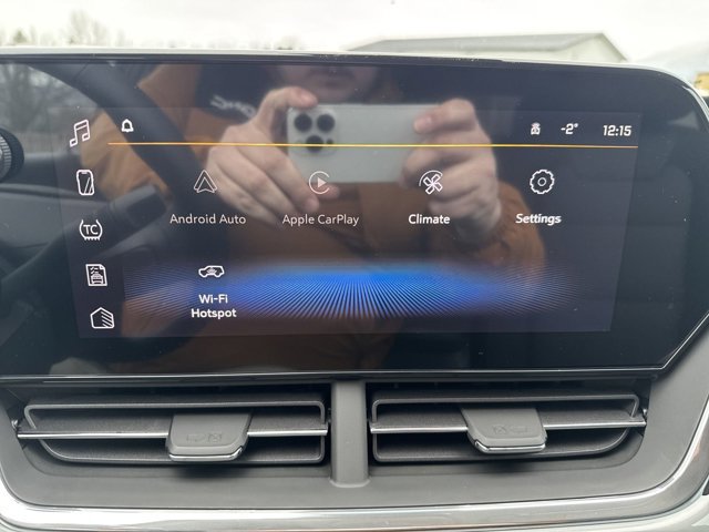 2025 Chevrolet Trax LT-16