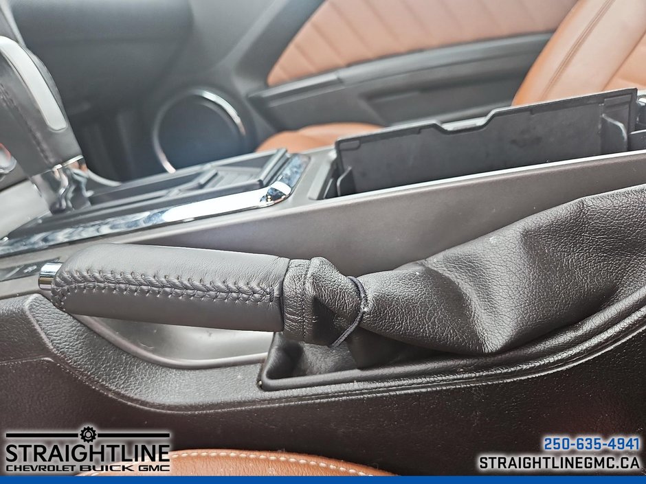 2014 Ford Mustang V6 Premium-15