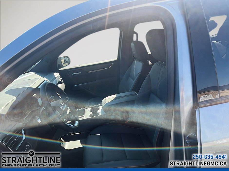 2025 GMC Acadia AT4-8