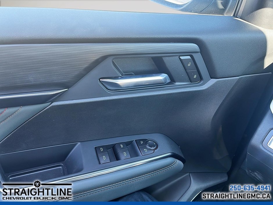 2025 GMC Acadia AT4-19