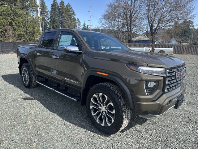 2025 GMC Canyon DENALI-2
