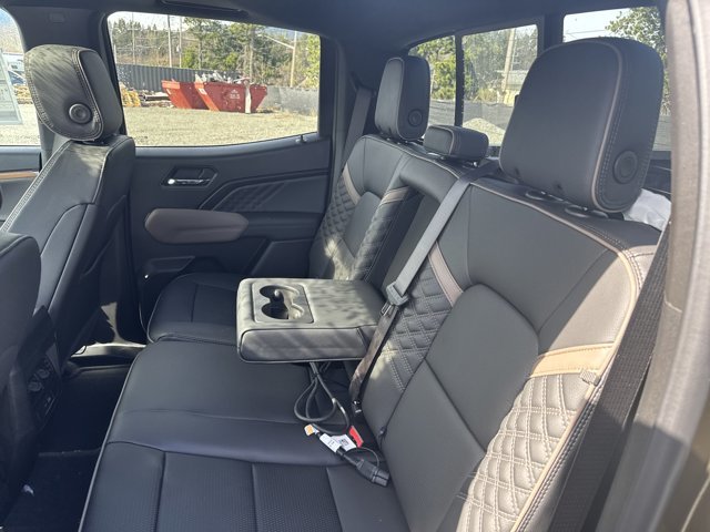 2025 GMC Canyon DENALI-13
