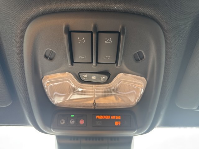 2025 GMC Canyon DENALI-33