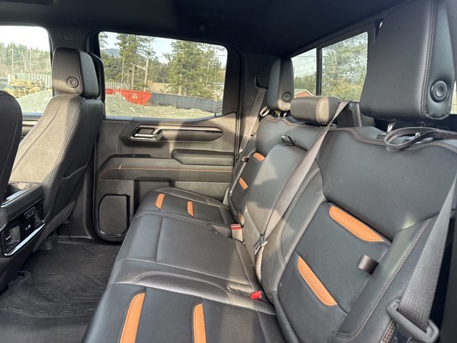 2023 GMC Sierra 1500 AT4-7