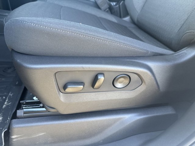2025 GMC Sierra 1500 SLE-11