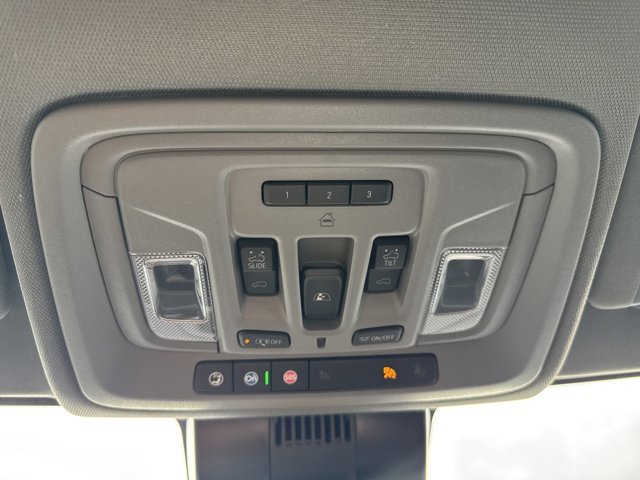 2025 GMC Sierra 1500 SLT-34