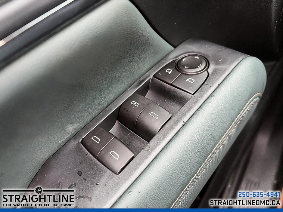 2026 GMC Terrain AT4-21