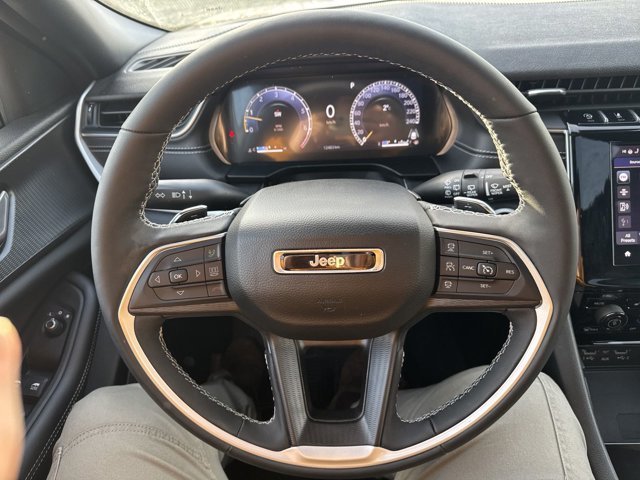 2024 Jeep Grand Cherokee Altitude-16