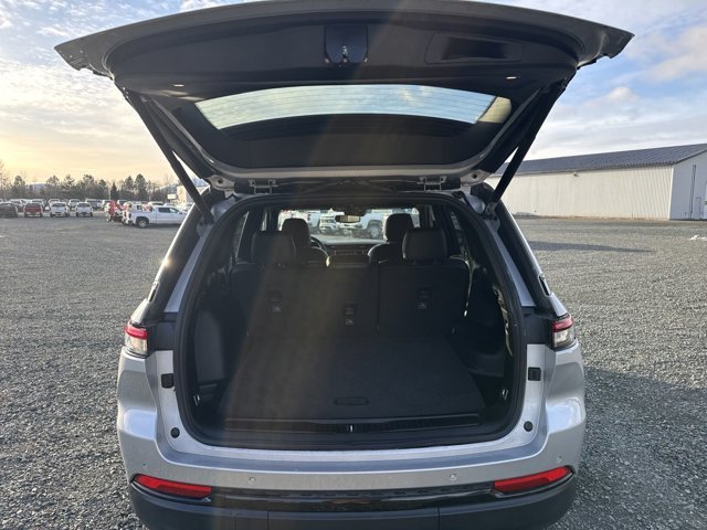 2024 Jeep Grand Cherokee Altitude-5