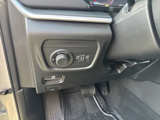 2024 Jeep Grand Cherokee Altitude-15