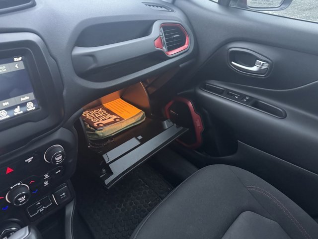 2021 Jeep Renegade Trailhawk-22