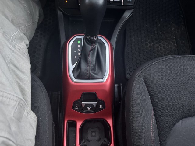 2021 Jeep Renegade Trailhawk-20