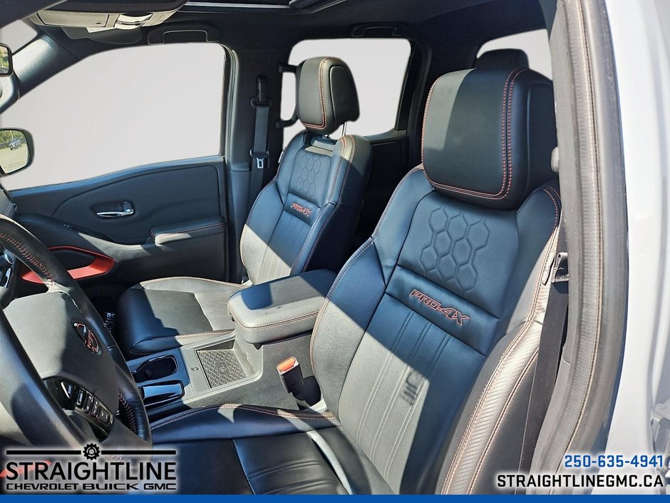 2023 Nissan Frontier PRO-4X-6