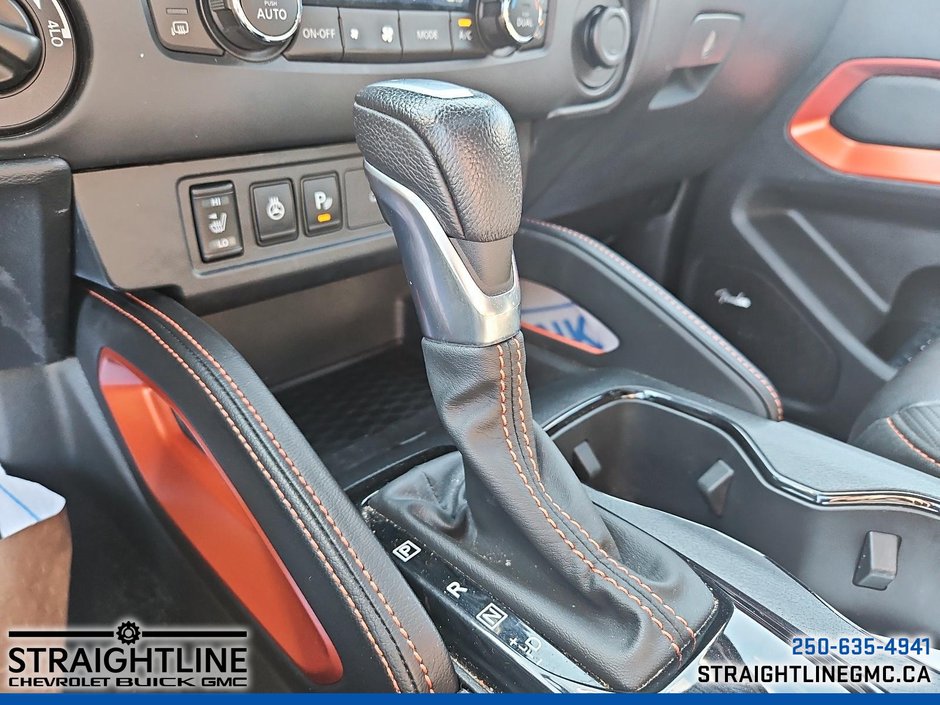 2023 Nissan Frontier PRO-4X-12