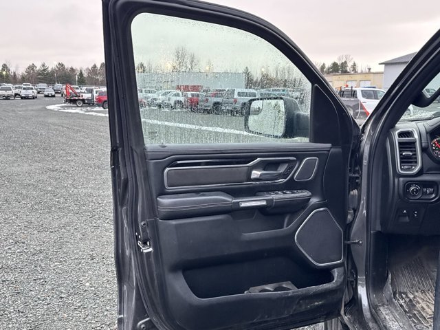 2021 Ram 1500 Laramie-5