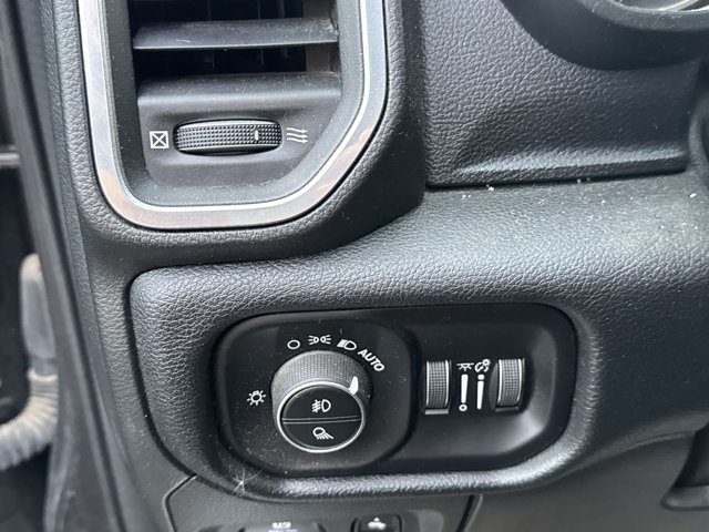 2021 Ram 1500 Laramie-10