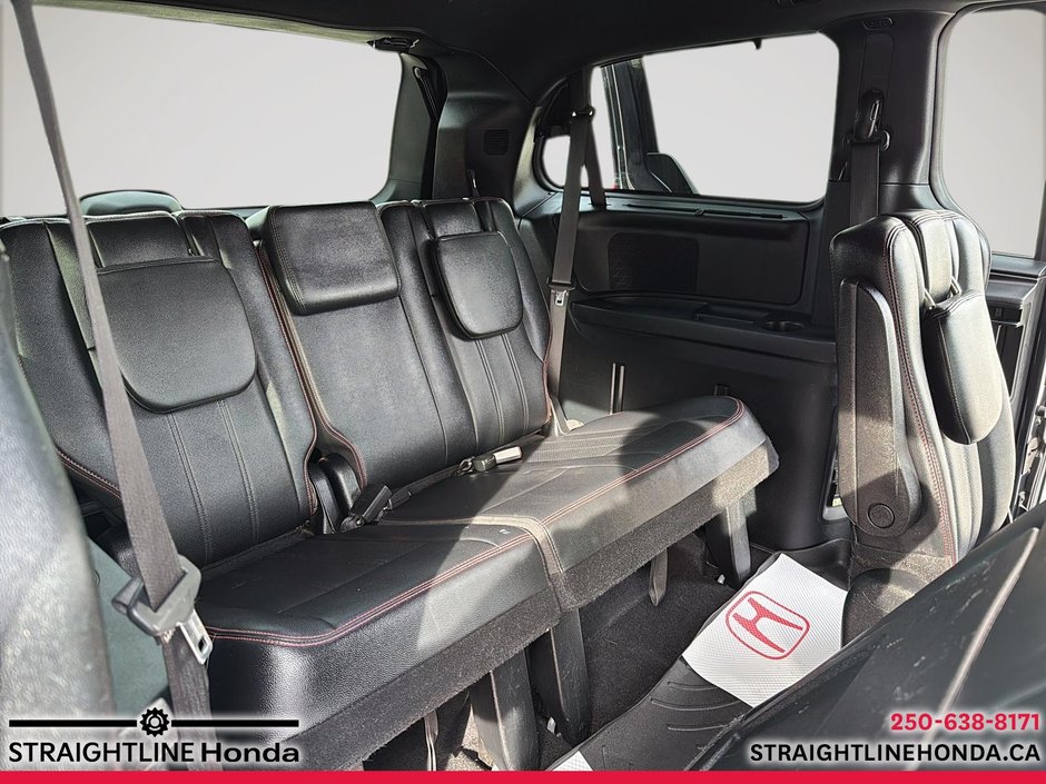 2014 Dodge Grand Caravan R/T-22