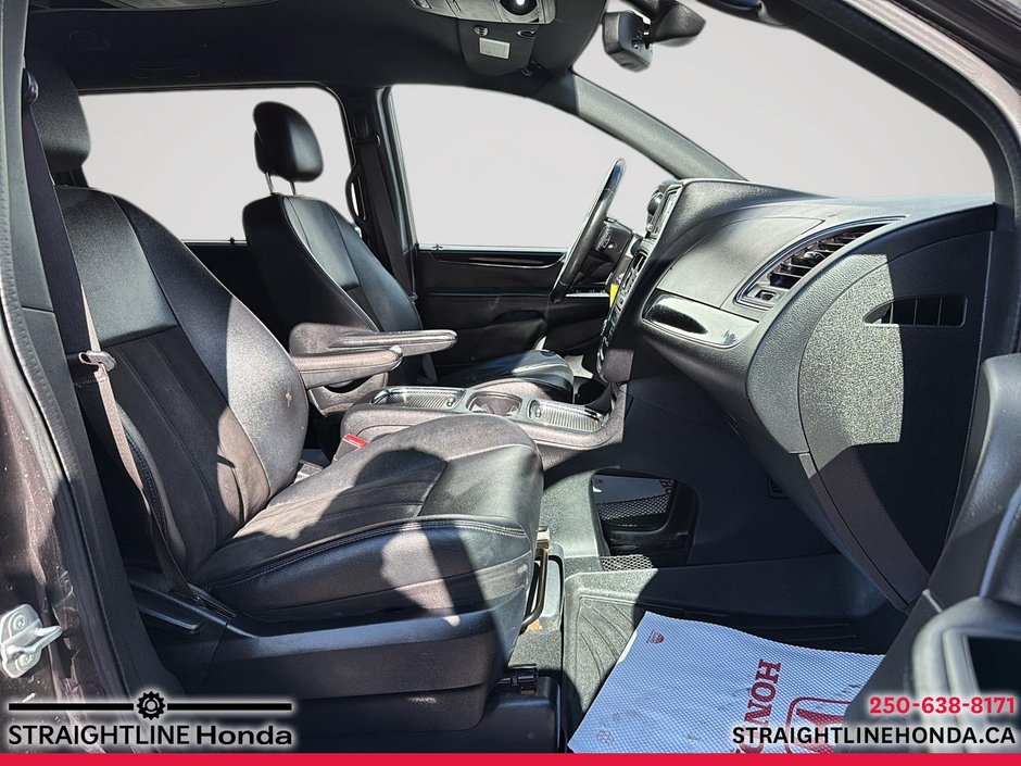 2020 Dodge Grand Caravan Premium Plus-19