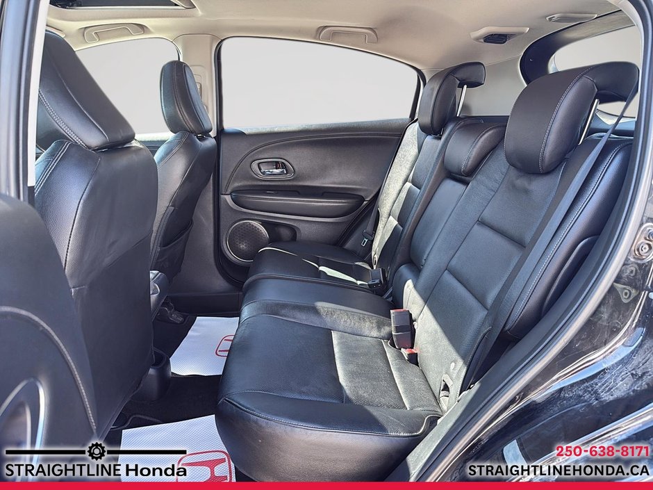 2022 Honda HR-V Touring-18