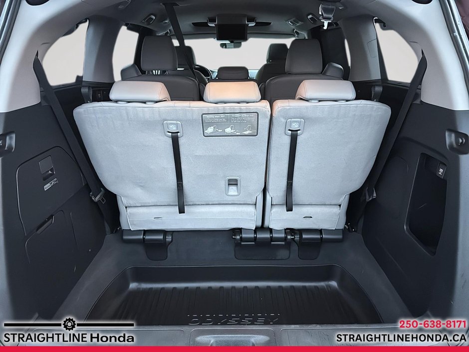 2018 Honda Odyssey Touring-18