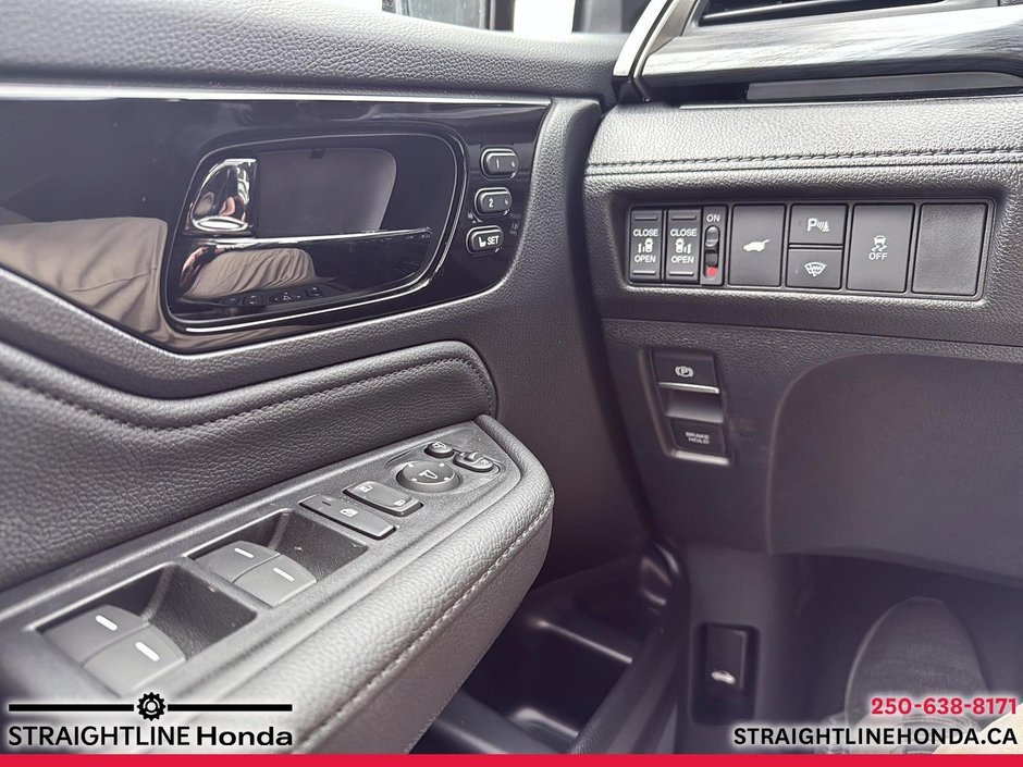 2025 Honda Odyssey TOURING-15