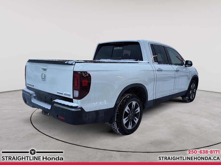 2017 Honda RIDGELINE Touring-23