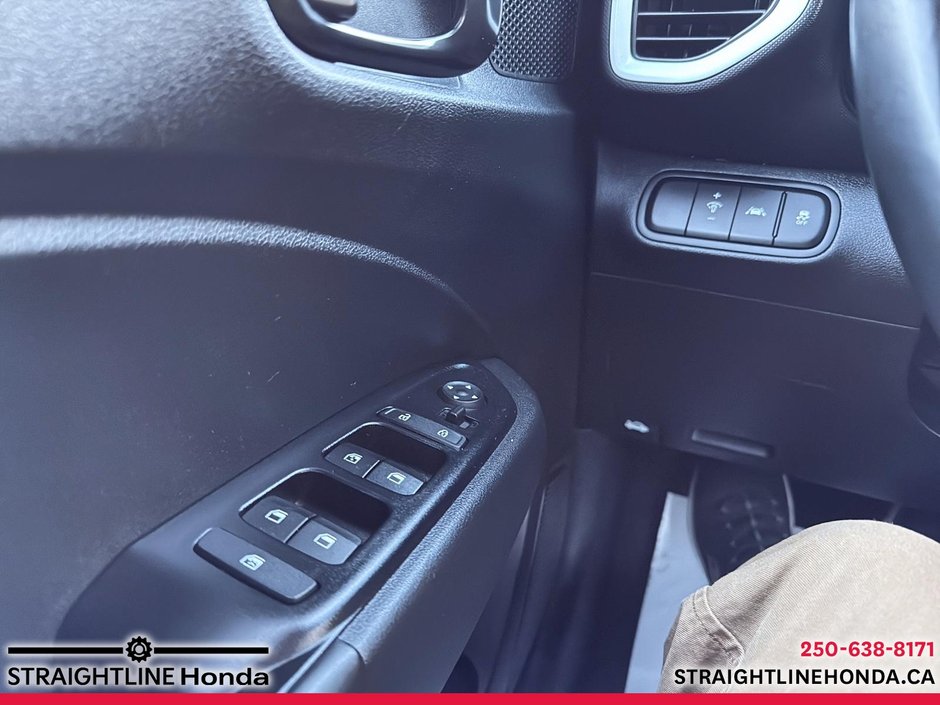 2020 Hyundai Venue Ultimate w/Black Interior-14