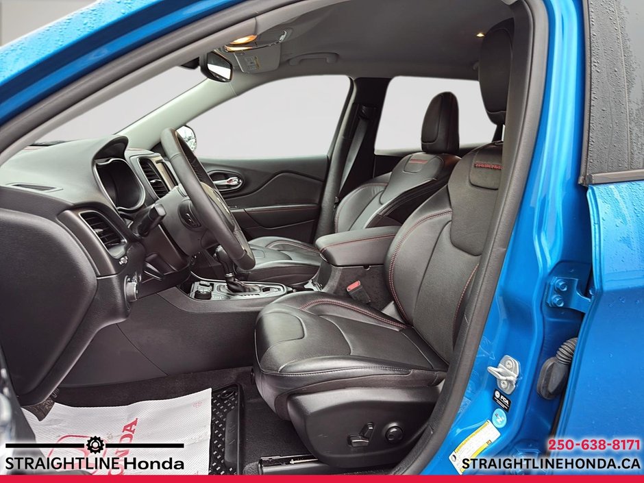 2023 Jeep CHEROKEE Trailhawk-7