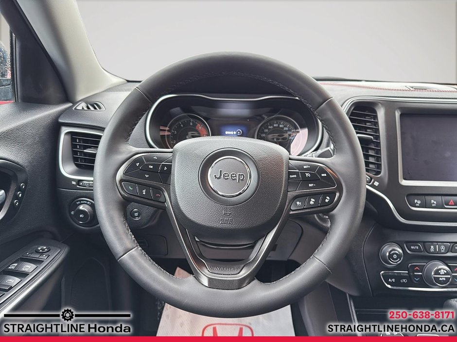 2023 Jeep CHEROKEE Trailhawk-9