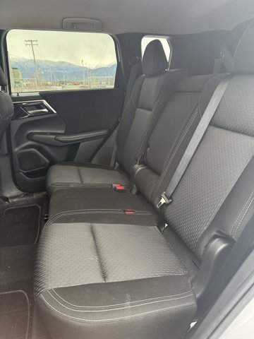 2024 Mitsubishi Outlander ES-8