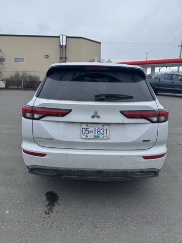 2024 Mitsubishi Outlander ES-5