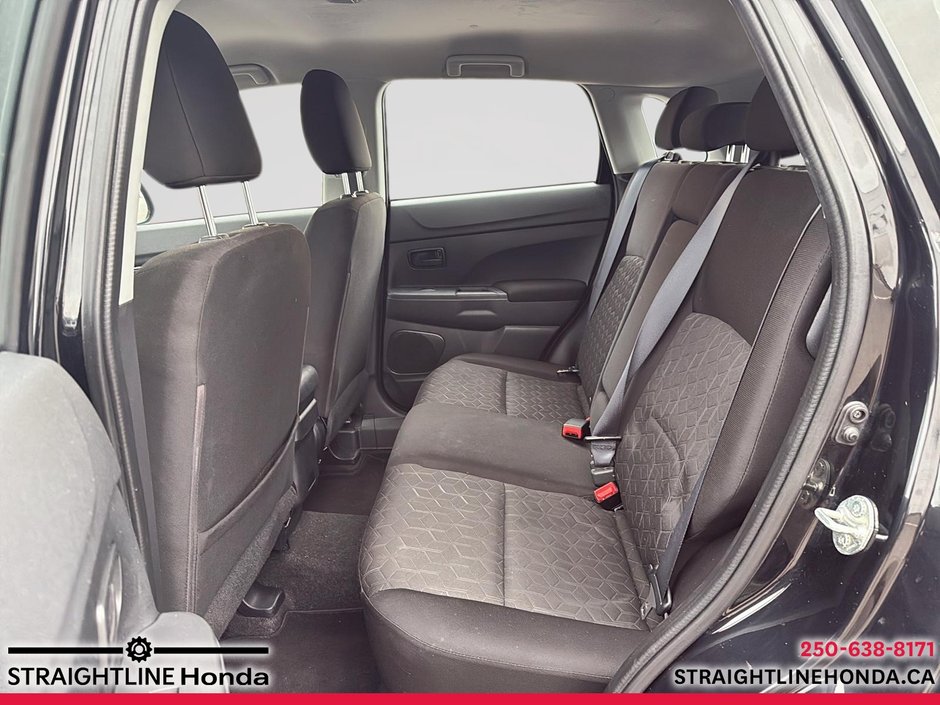 2022 Mitsubishi RVR ES-17